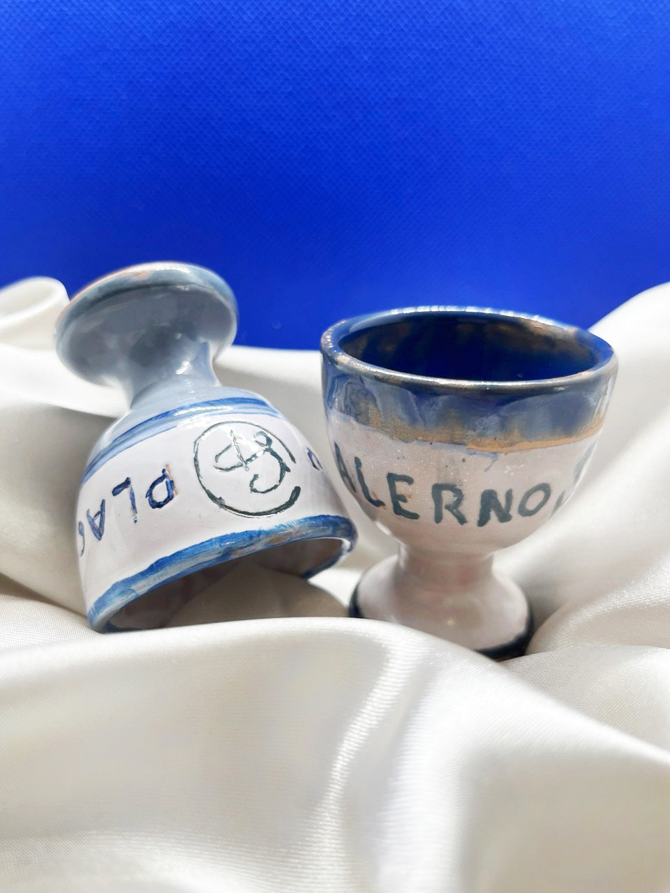 Portauovo in Ceramica Artigianale Azzurro e Bianco, Richiamo al Mare