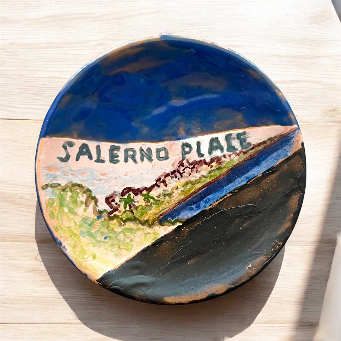 Piattino Decorativo in Ceramica dipinto a Mano, Salerno dalla Costiera Amalfitana