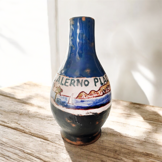 Piccolo Vaso in Ceramica – Colori del Mare e Ispirazione Costiera, Opera Unica Dipinta a Mano